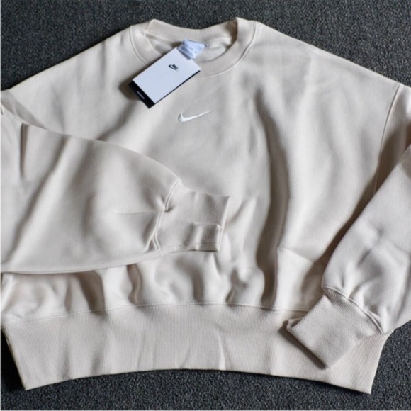 Nike Tops - Nike phoenix fleece oversized crewneck sweatshirt oatmeal cream tan